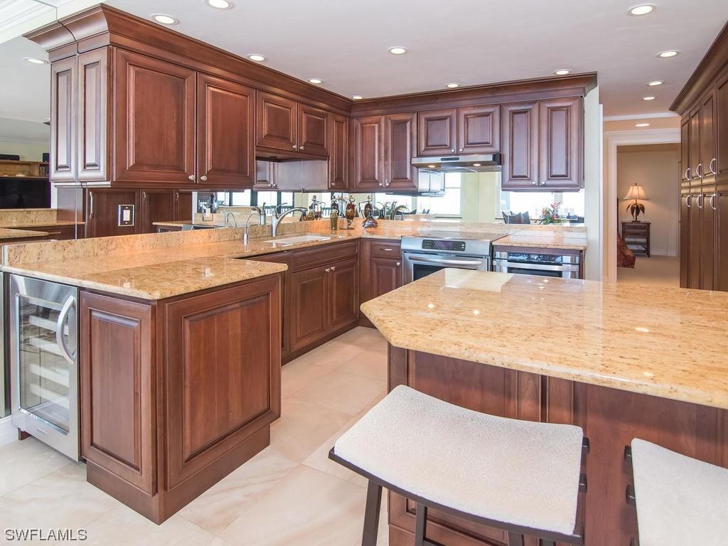 9375 Gulf Shore Dr. #603, Naples, FL 34108