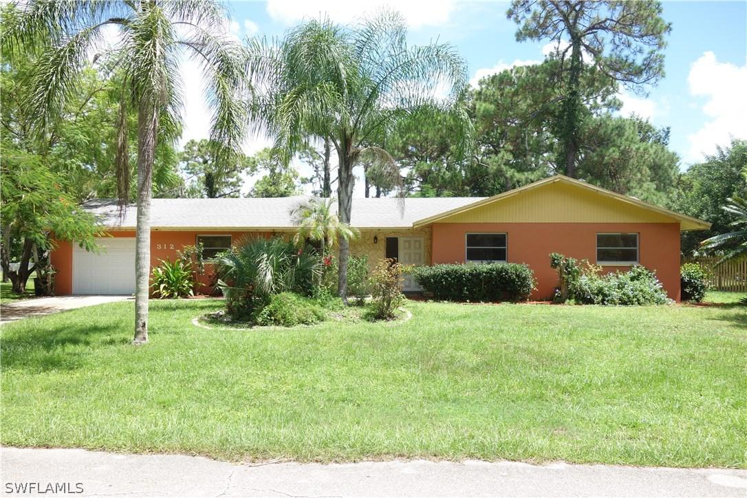 312 Greenwood Ave., Lehigh Acres, FL 33936