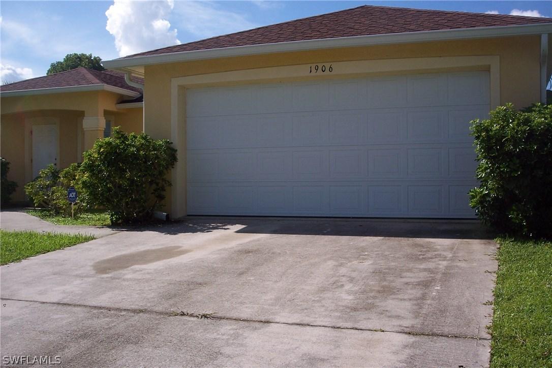 1906 NE 5th Ter., Cape Coral, FL 33909