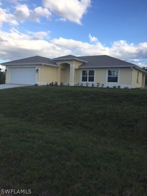 946 Dobbins St., Lehigh Acres, FL 33974