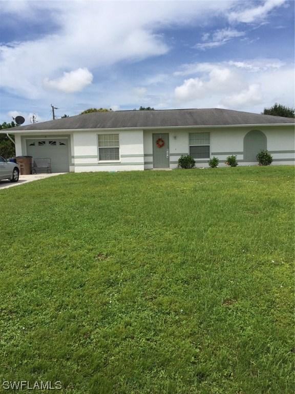 13 Illinois Rd., Lehigh Acres, FL 33936