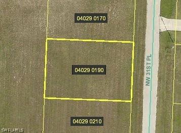 824 NW 31st Pl., Cape Coral, FL 33993