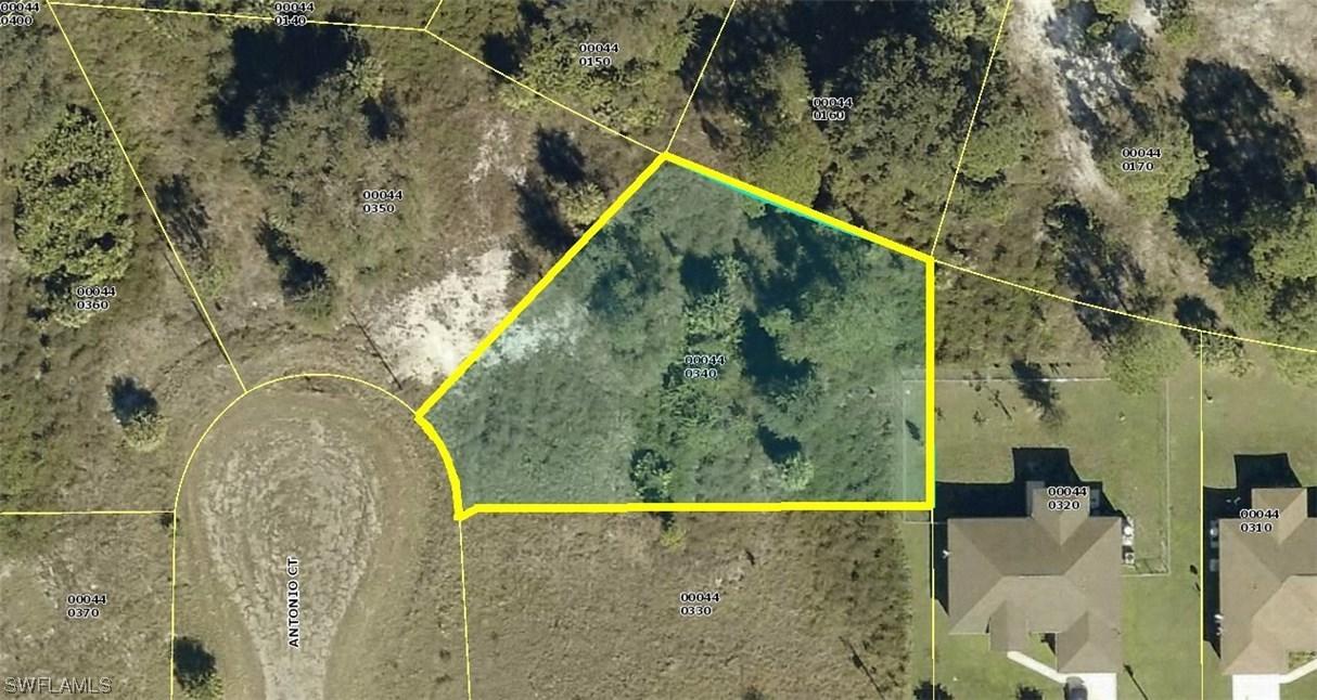 1023 Antonio Ct., Lehigh Acres, FL 33974