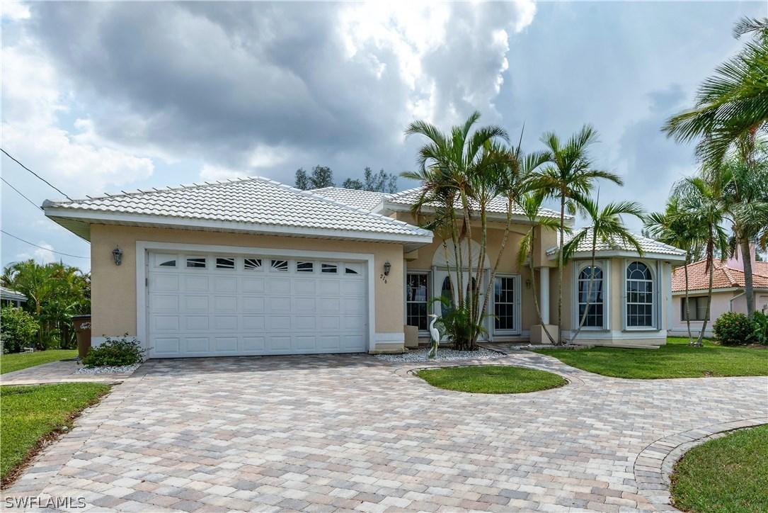 216 Kamal Pkwy., Cape Coral, FL 33904