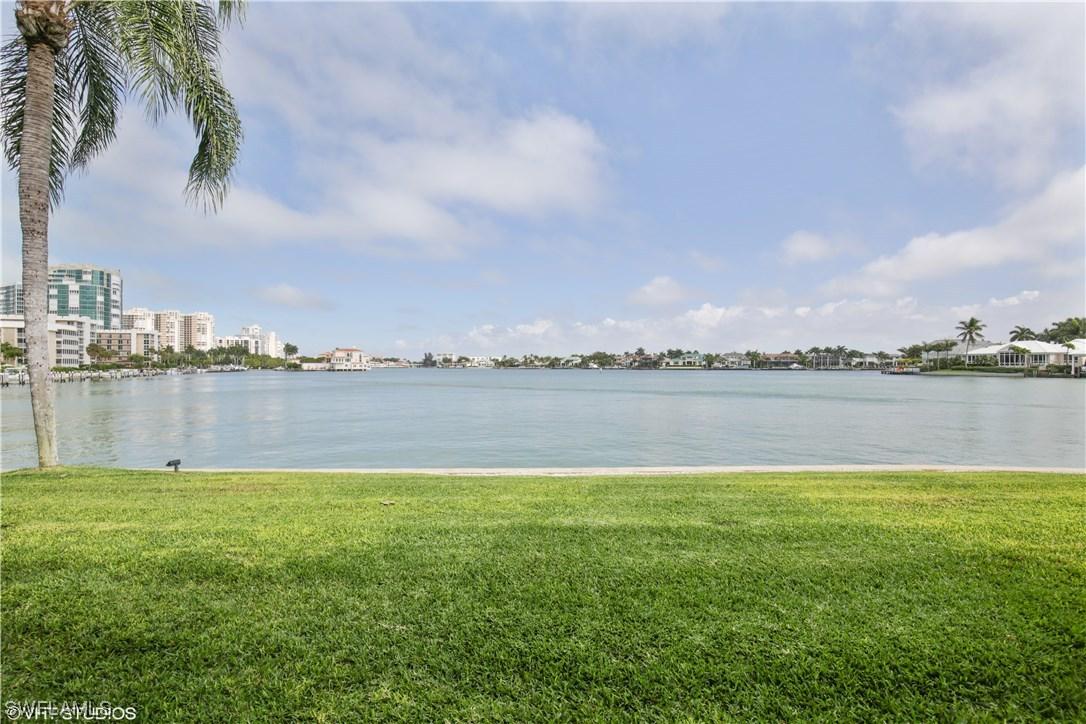 3400 Gulf Shore Blvd. #O2, Naples, FL 34103