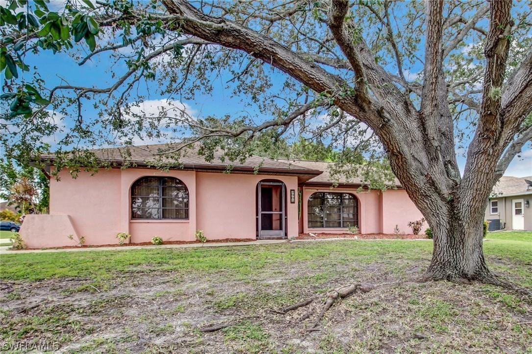 3905 SW 26th Ave., Cape Coral, FL 33914