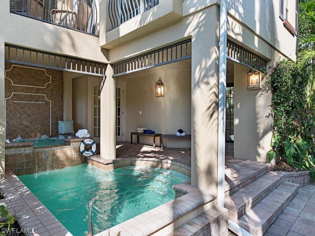 597 4th Ave., Naples, FL 34102