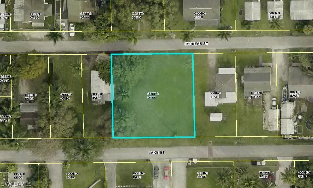 57 Cypress St., North Fort Myers, FL 33903