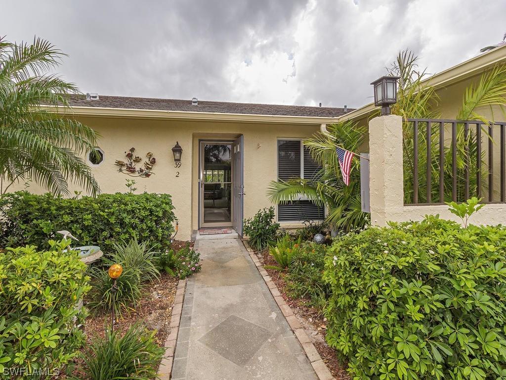 39 Glades Blvd. #2, Naples, FL 34112