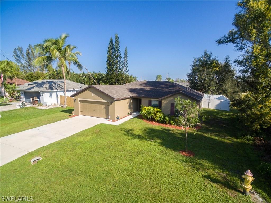 1821 SW 18th Ter., Cape Coral, FL 33991