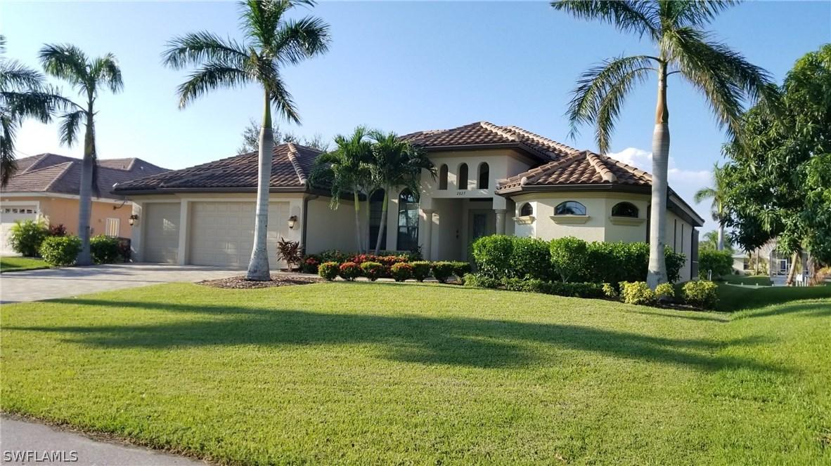 2827 SW 39th Ter., Cape Coral, FL 33914