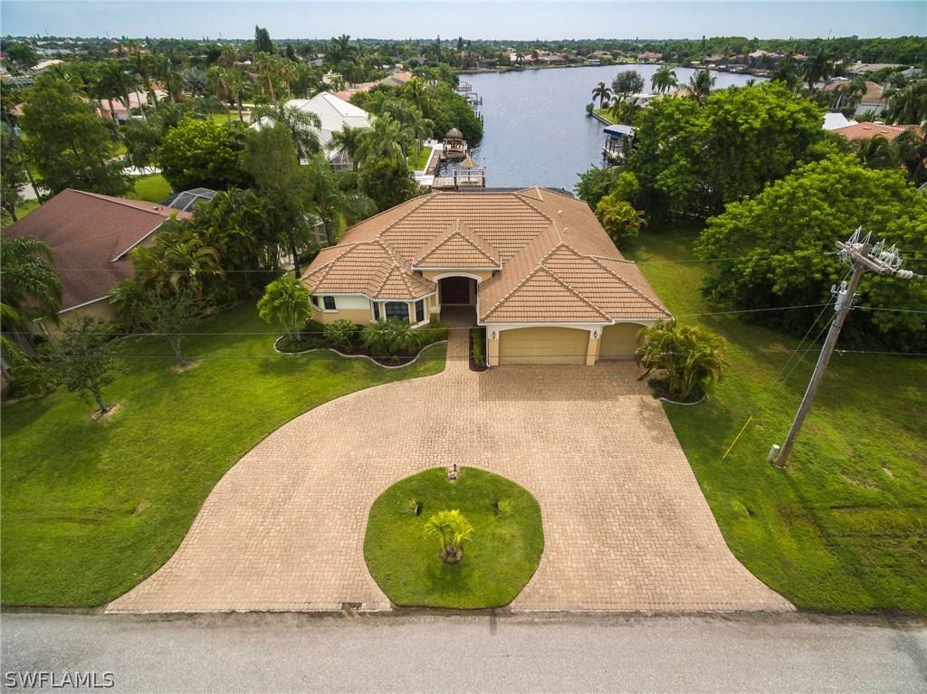 1948 SE 21st Ct., Cape Coral, FL 33990