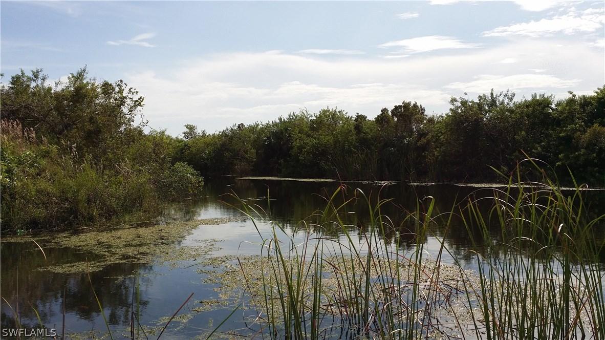 2217 NE 10th Pl., Cape Coral, FL 33909