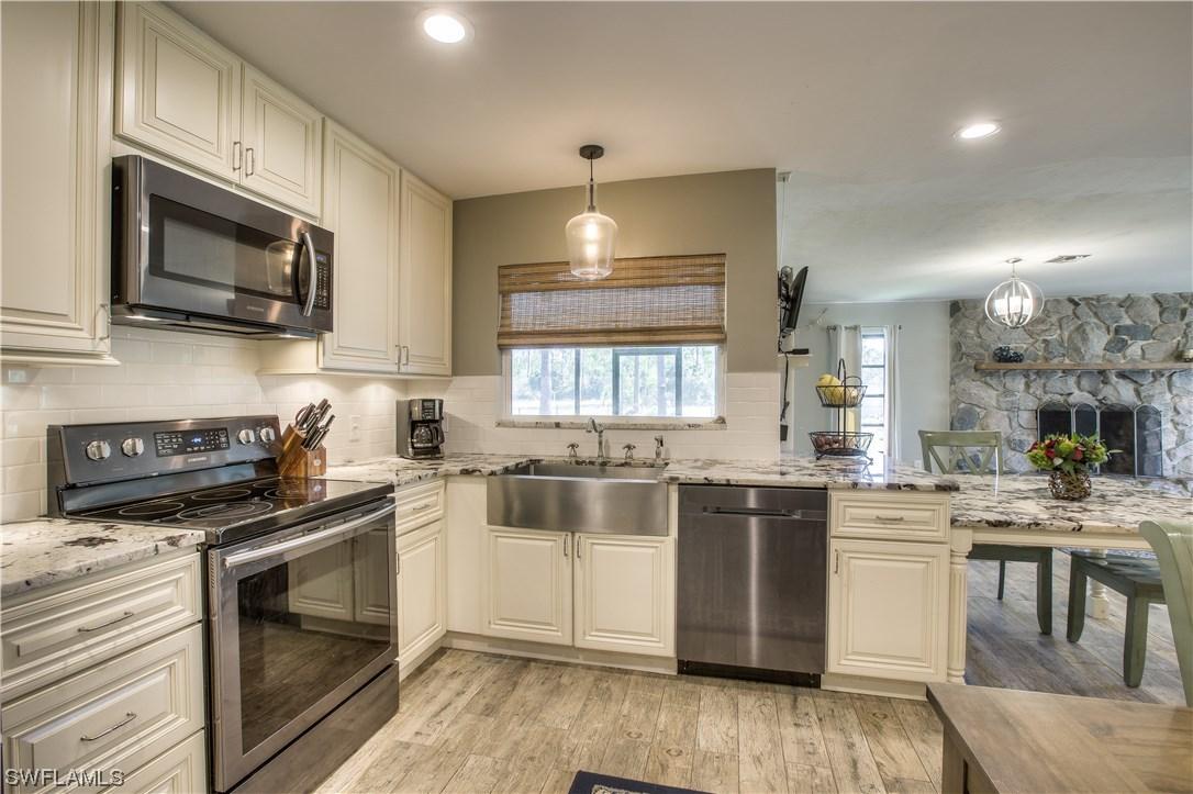 2080 39th St., Naples, FL 34117