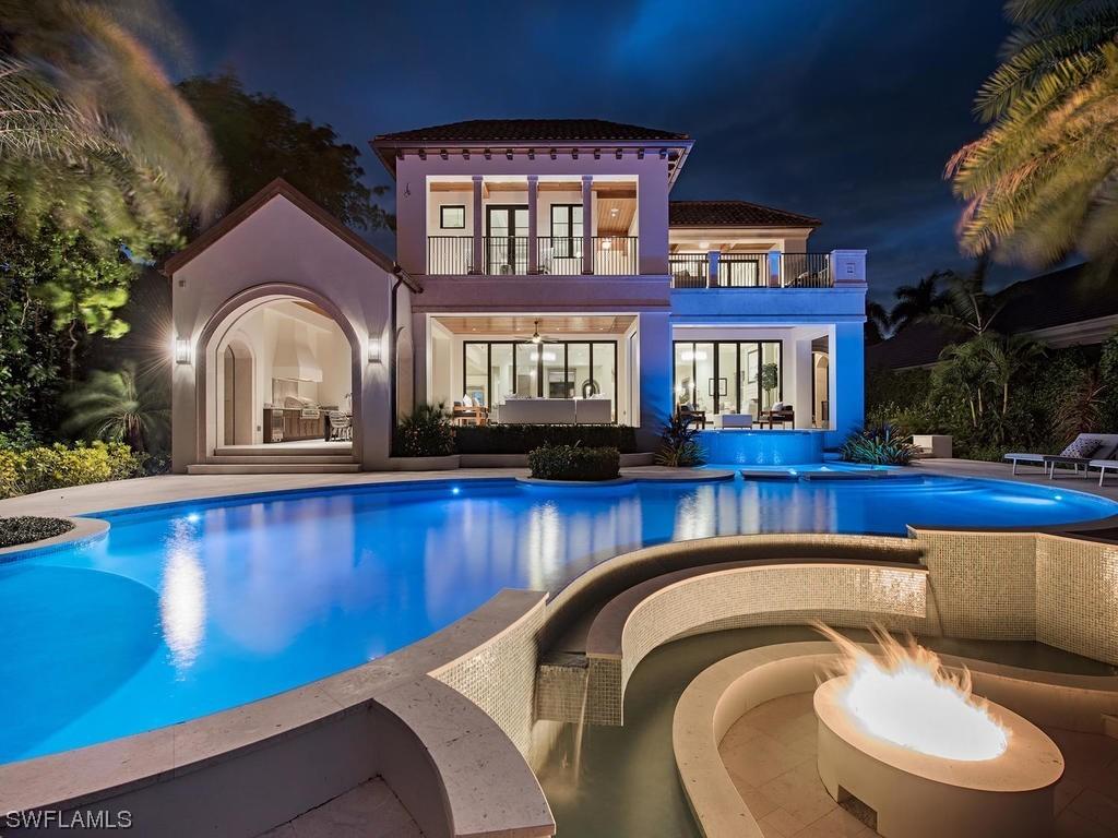 4233 Gordon Dr., Naples, FL 34102