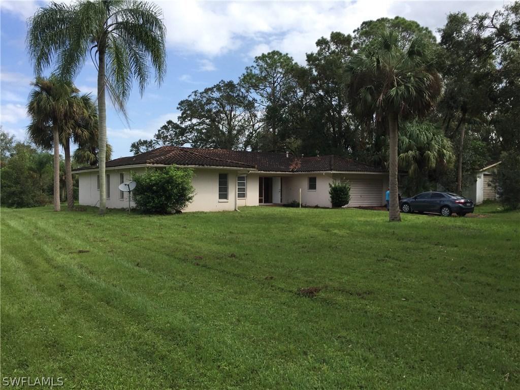 3931 Woodbrier Dr., Fort Myers, FL 33905