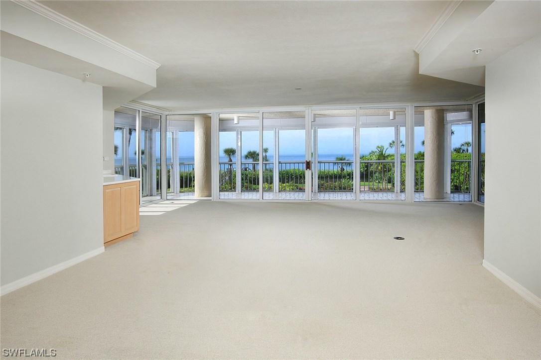 20 Seagate Dr. #102, Naples, FL 34103