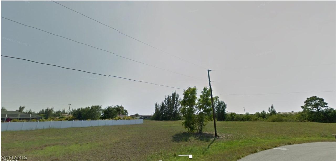 2324 SW 20th Ter., Cape Coral, FL 33991