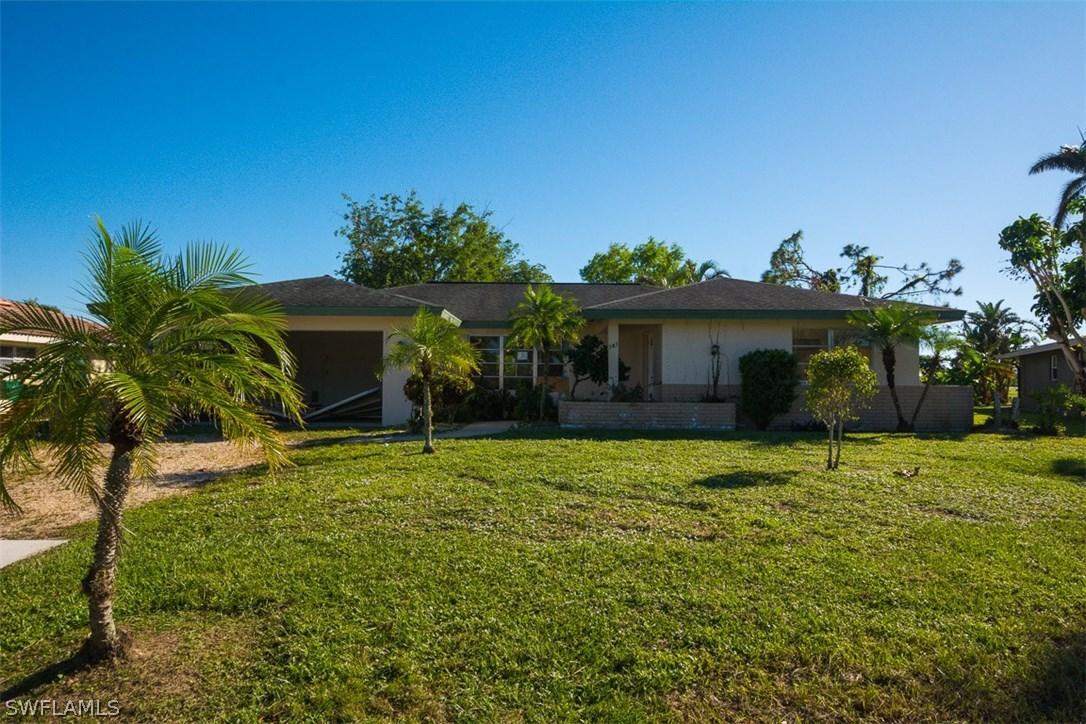 141 Doral Cir., Naples, FL 34113