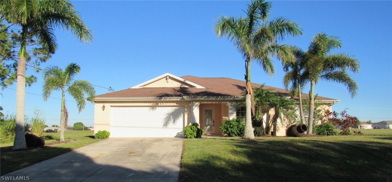 1035 NW 16th Pl., Cape Coral, FL 33993