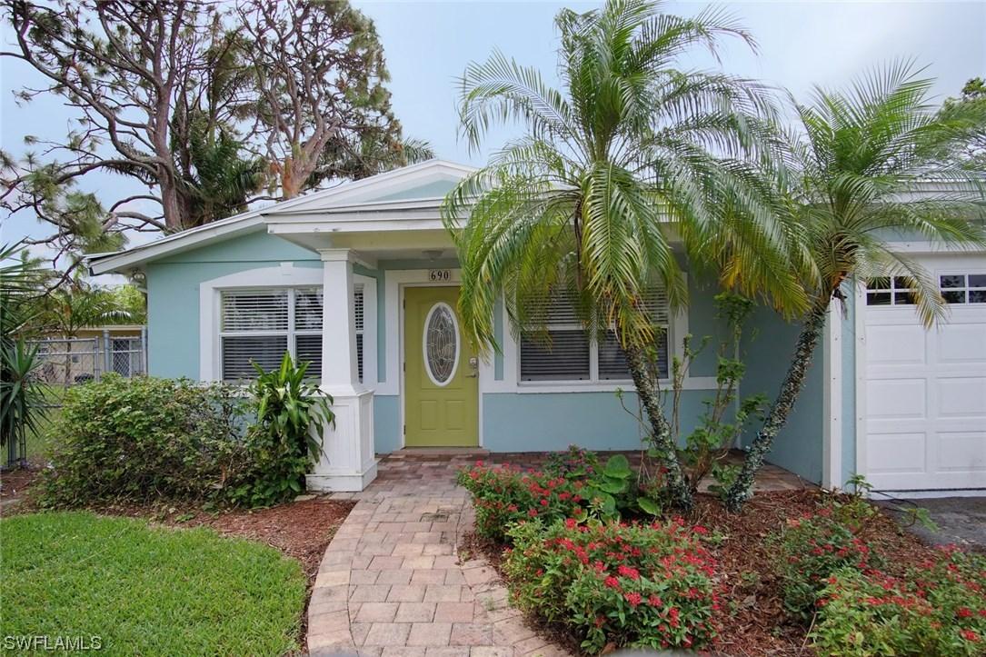 690 101st Ave., Naples, FL 34108