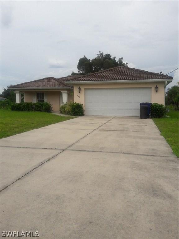 841 Woodridge Cir., Fort Myers, FL 33913