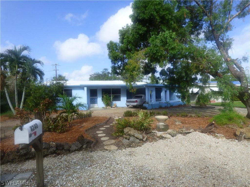 4240 Lagg Ave., Fort Myers, FL 33901