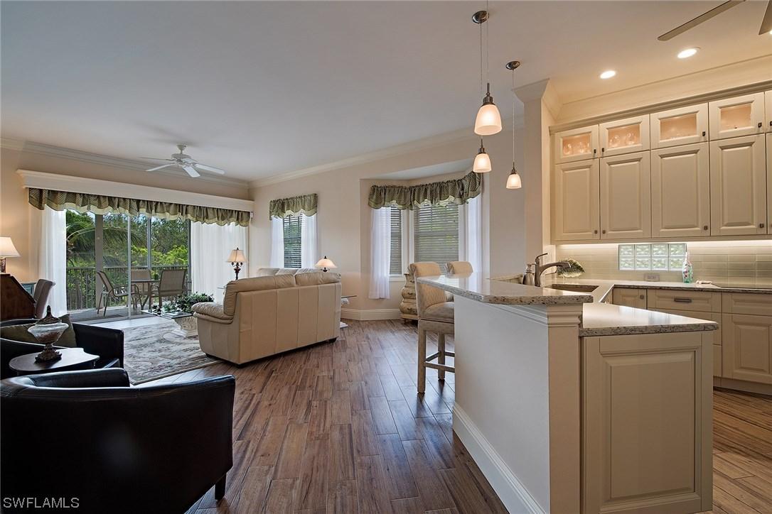 830 Sailaway Ln. #204, Naples, FL 34108