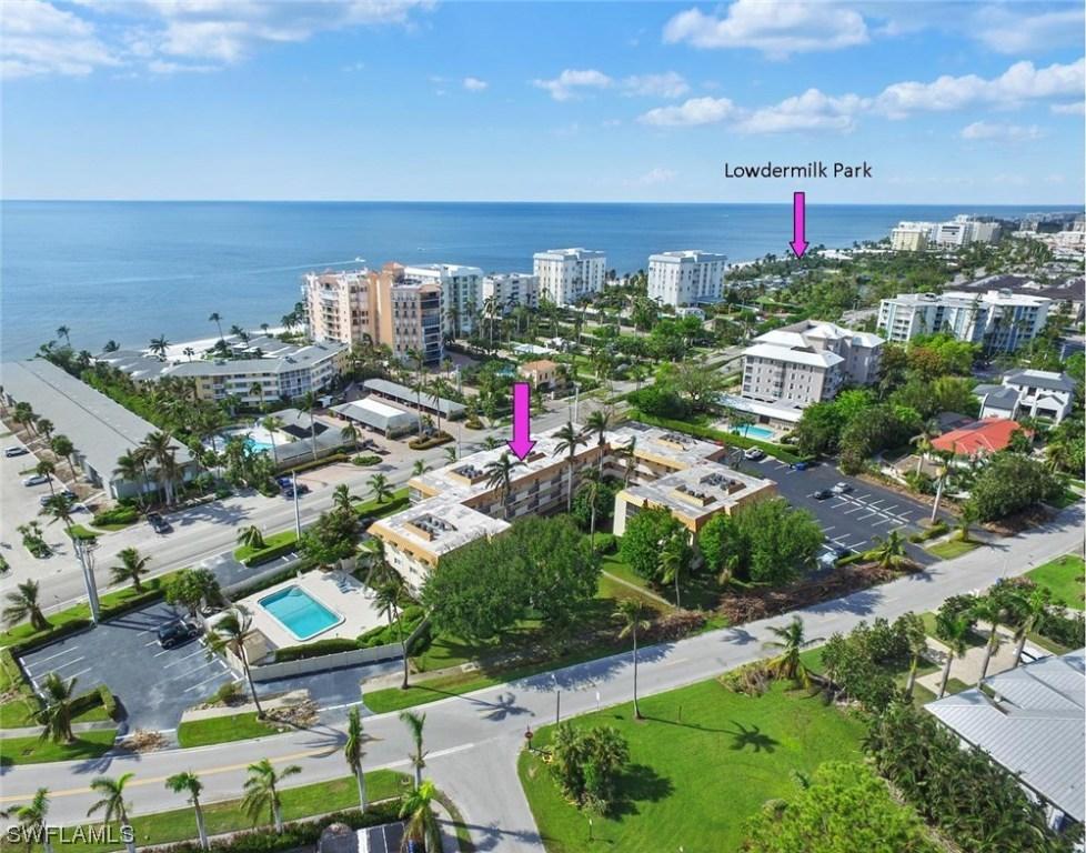 1100 Gulf Shore Blvd. #305, Naples, FL 34102