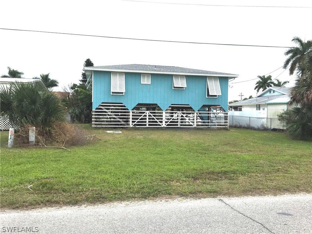 2722 York Rd., St James City, FL 33956