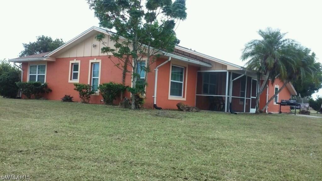 112 Stafford Pl., Lehigh Acres, FL 33936