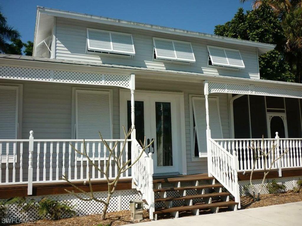 66 Rose Apple Ln., Naples, FL 34114