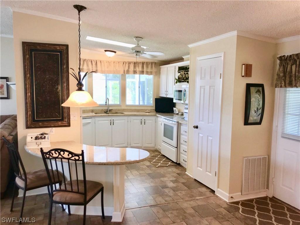 102 Estelle Dr., Naples, FL 34112