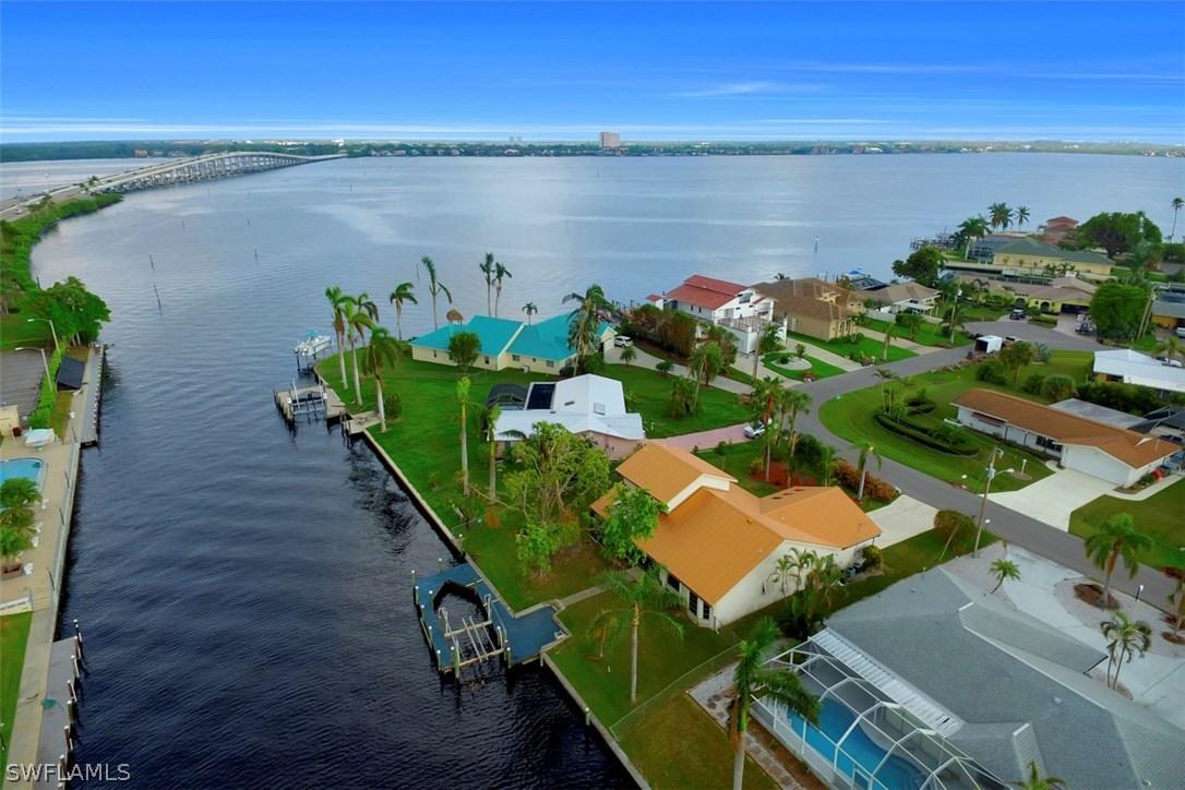 1765 Bikini Ct., Cape Coral, FL 33904