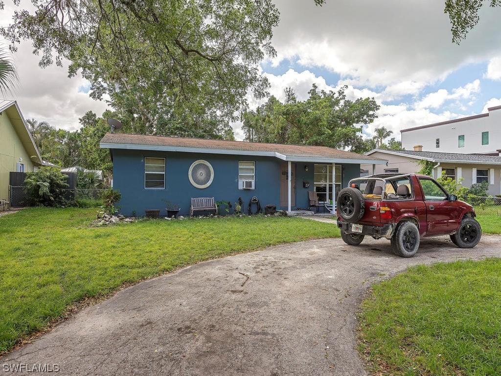 1240 12th Ave., Naples, FL 34102