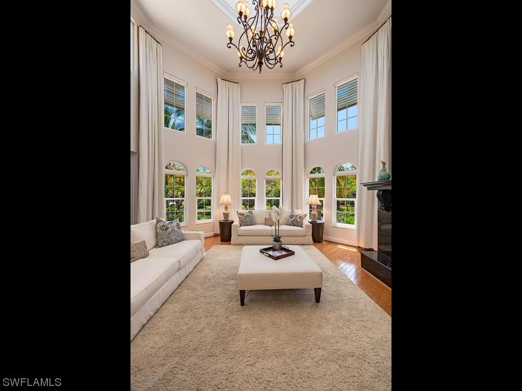 330 6th St. #202, Naples, FL 34102