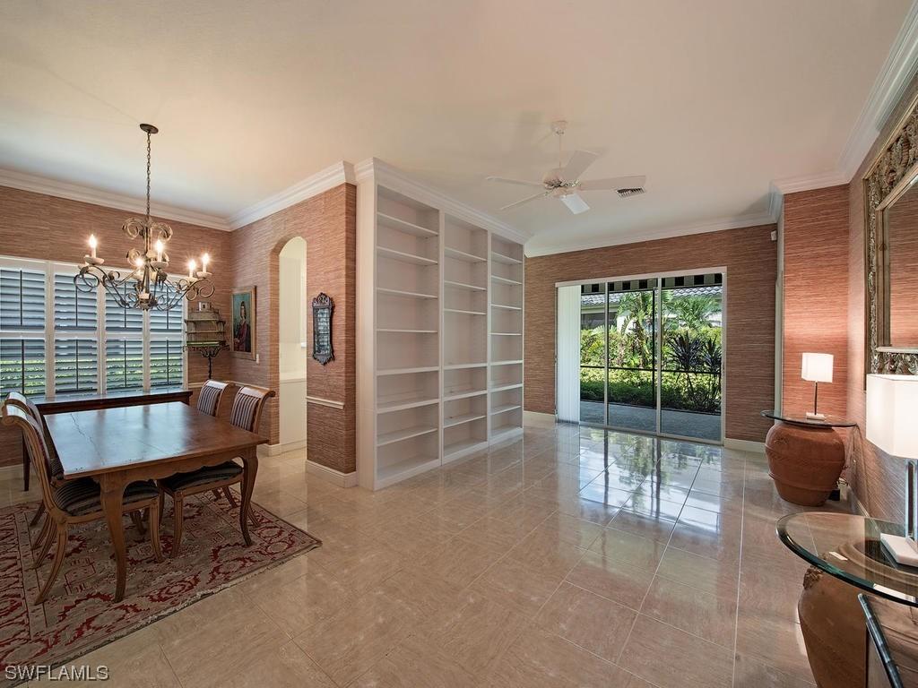 933 Vistana Cir., Naples, FL 34119