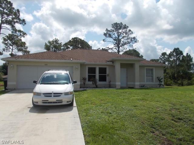 606 Washington Ave., Lehigh Acres, FL 33972