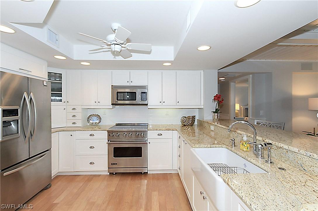 11030 Gulf Shore Dr. #804, Naples, FL 34108