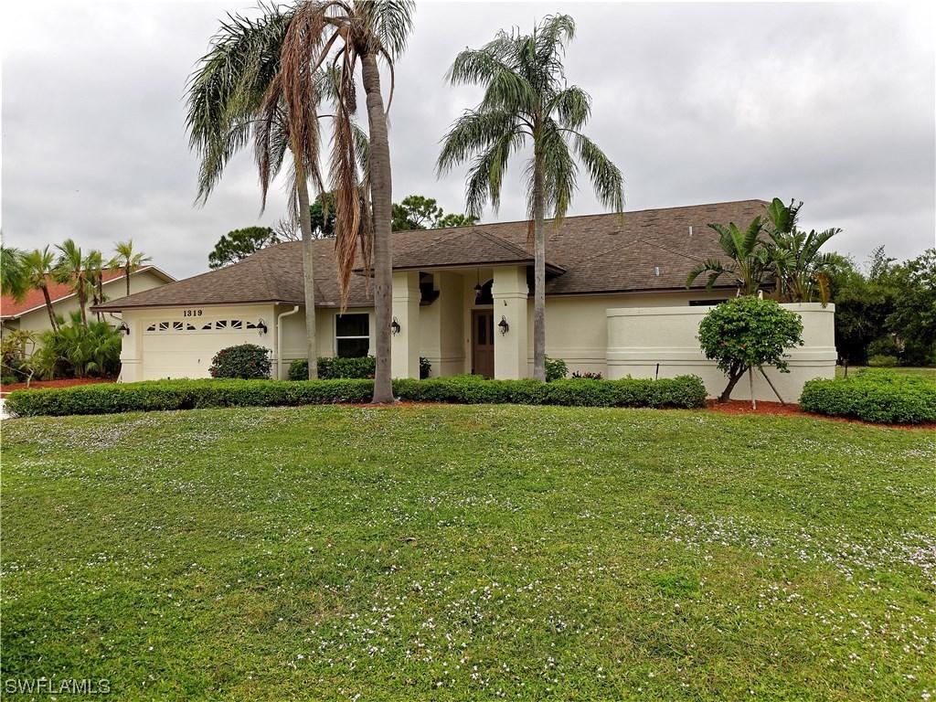 1319 Piper Blvd., Naples, FL 34110