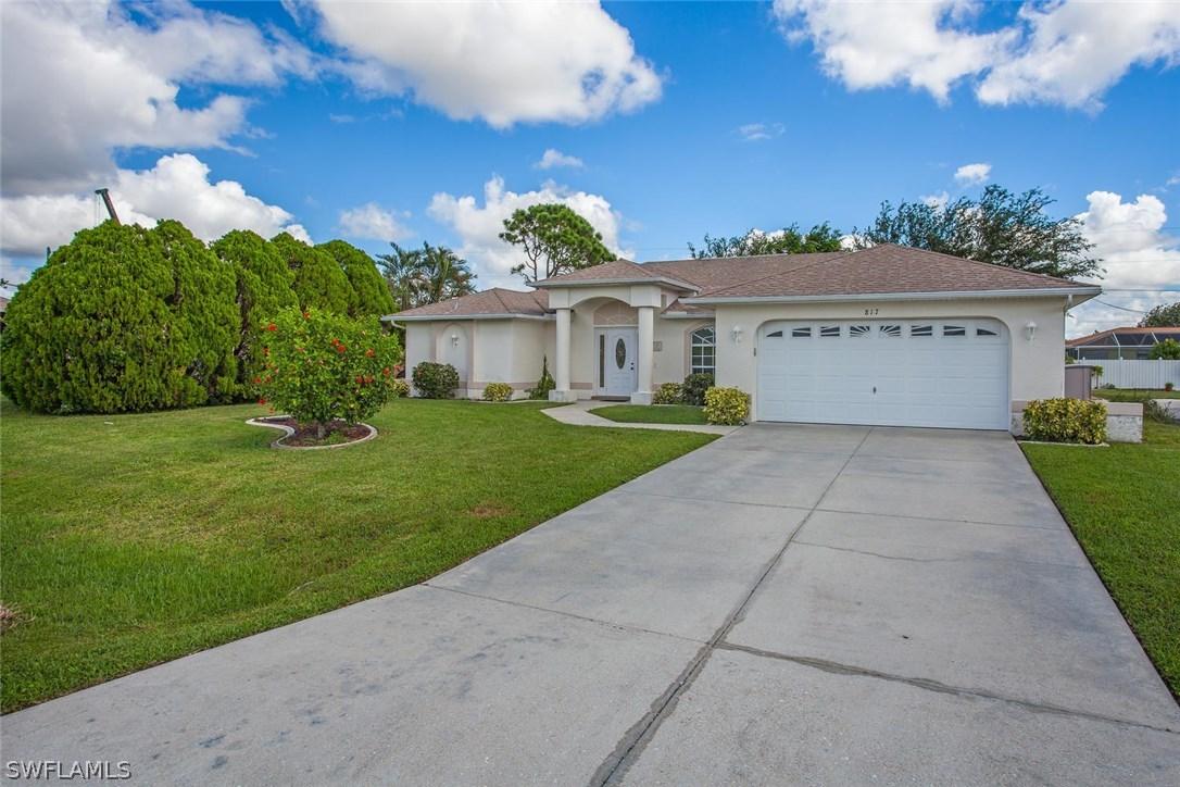 817 SE 4th Pl., Cape Coral, FL 33990