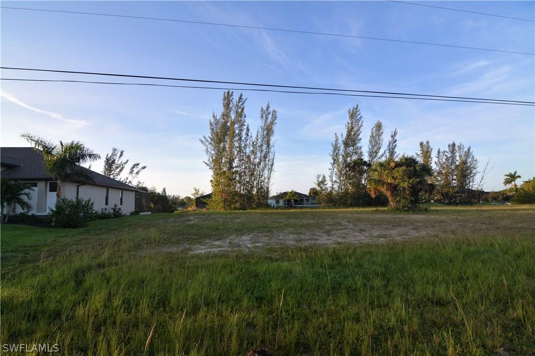 1218 SW 36th Ter., Cape Coral, FL 33914