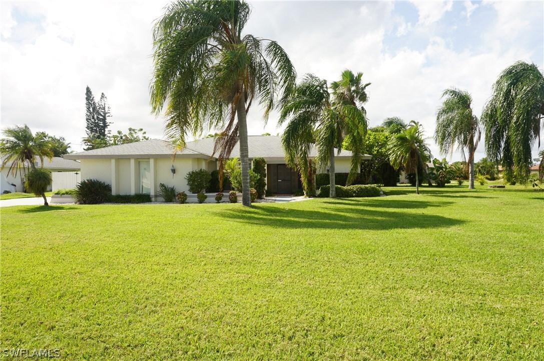 3712 SE 21st Pl., Cape Coral, FL 33904