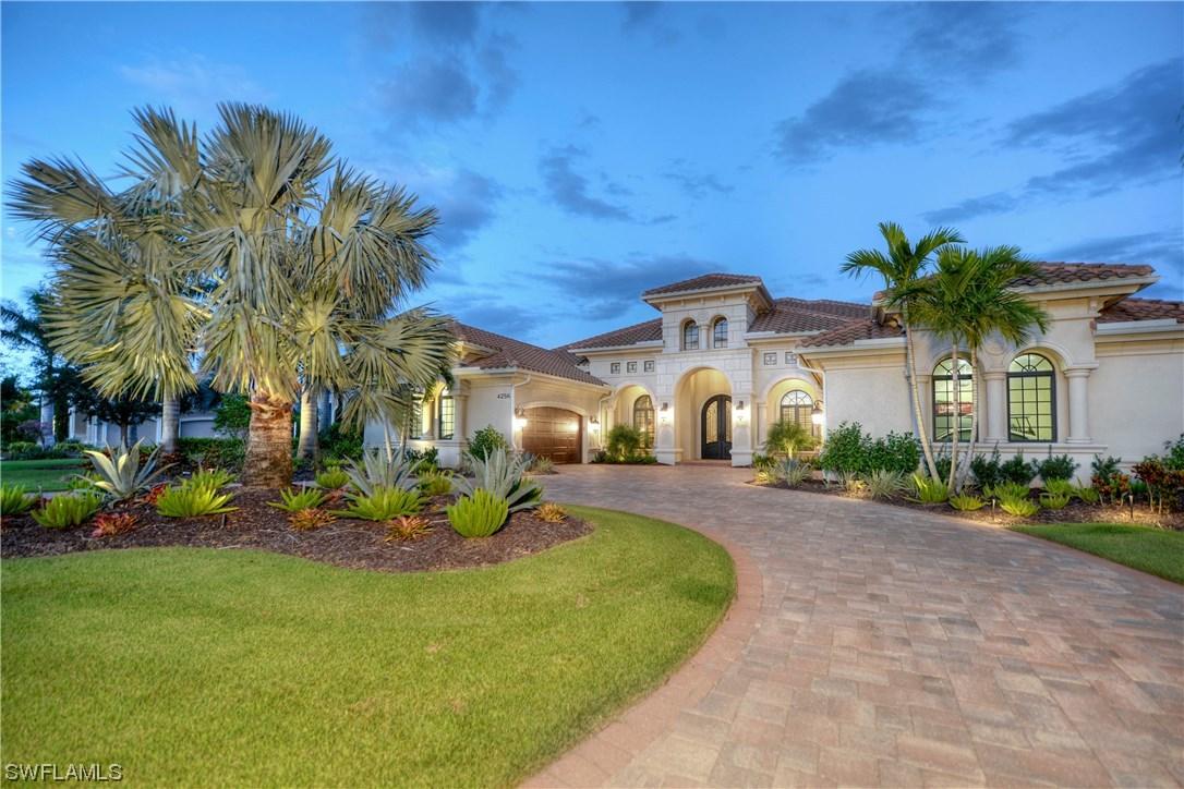 4256 Deephaven Ln., Naples, FL 34119