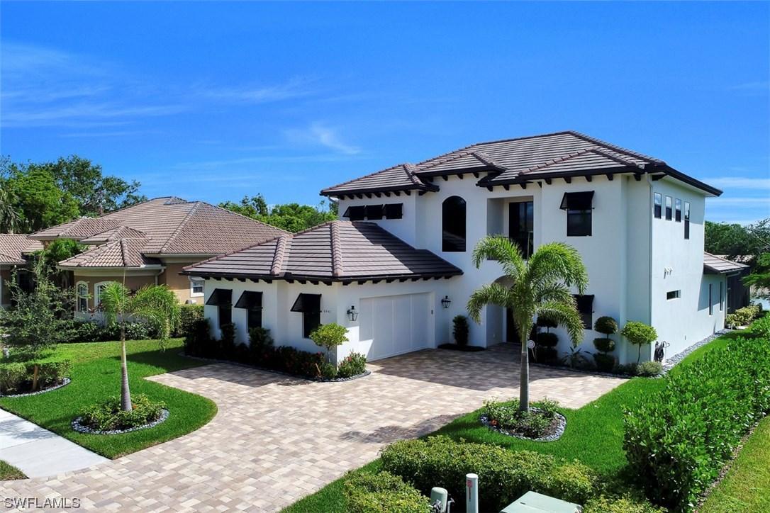 6841 Il Regalo Cir., Naples, FL 34109