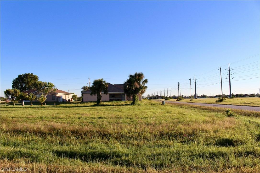 2312 NW 5th Ter., Cape Coral, FL 33993