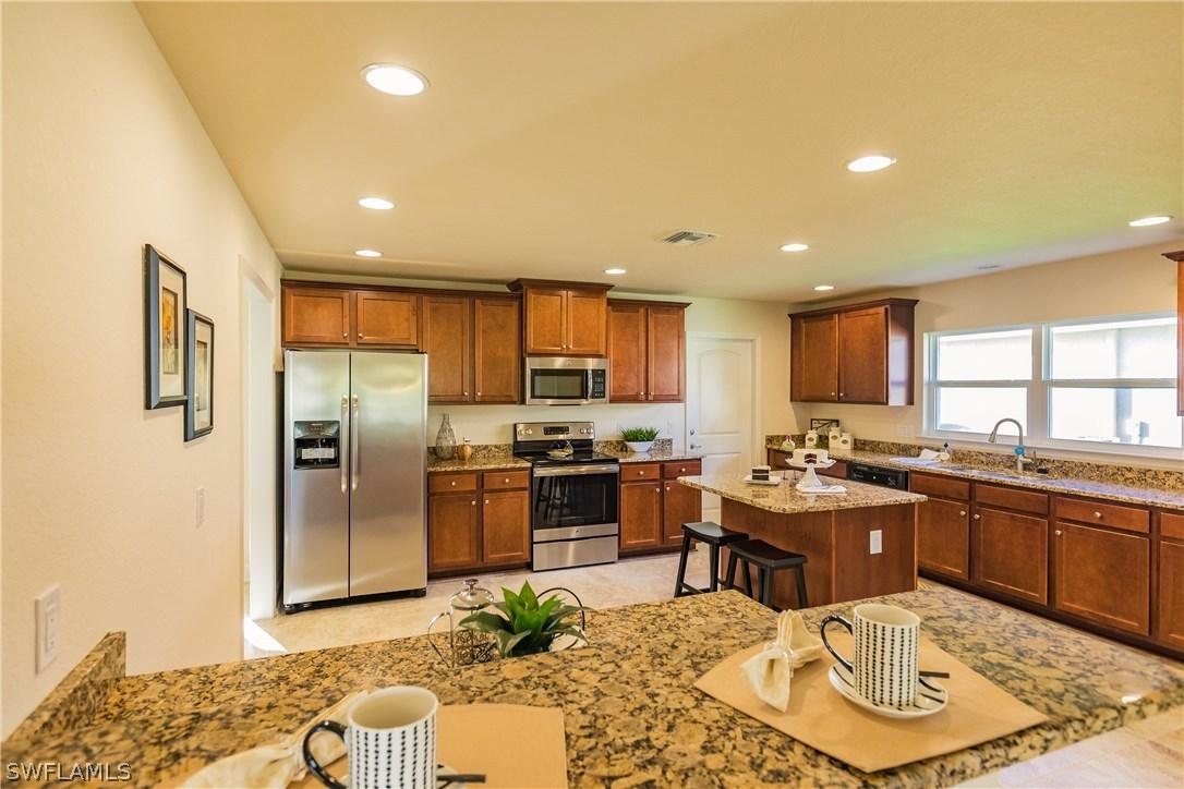 4113 SW 25th Pl., Cape Coral, FL 33914