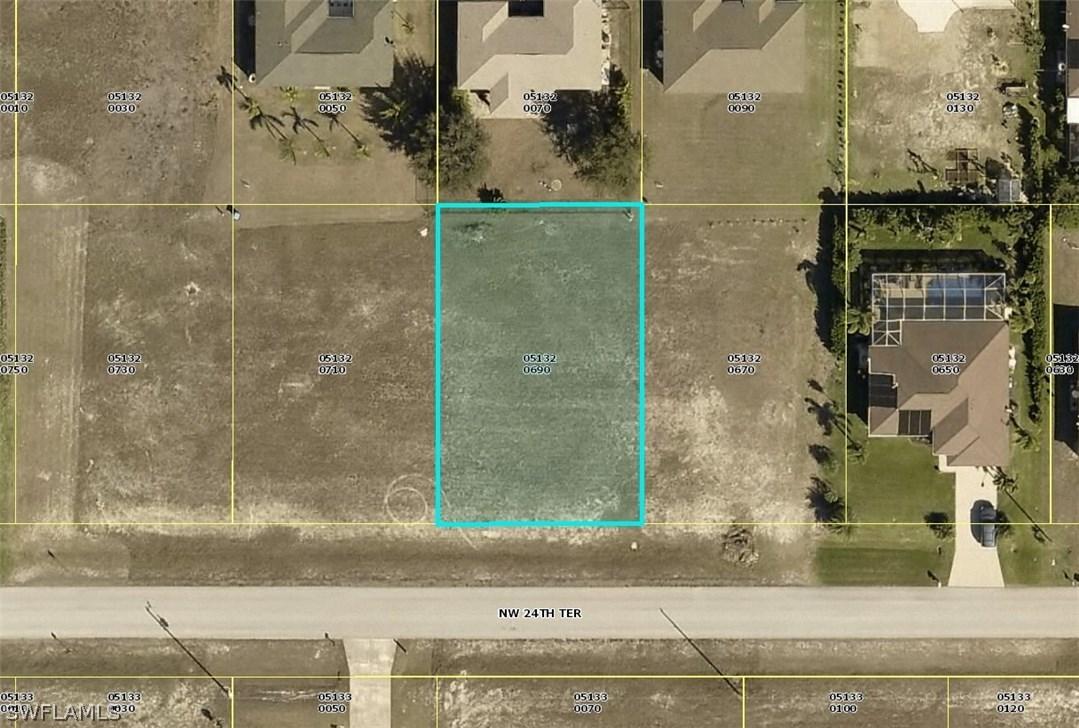 2313 NW 24th Ter., Cape Coral, FL 33993