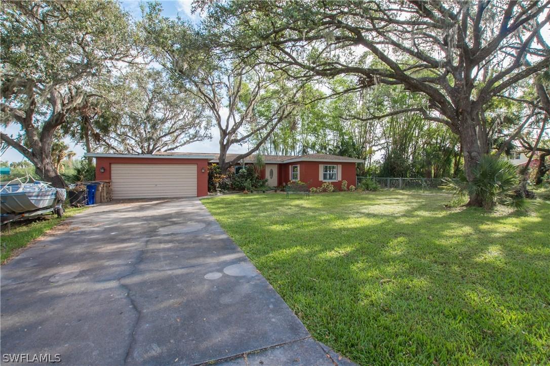 13782 River Forest Dr., Fort Myers, FL 33905