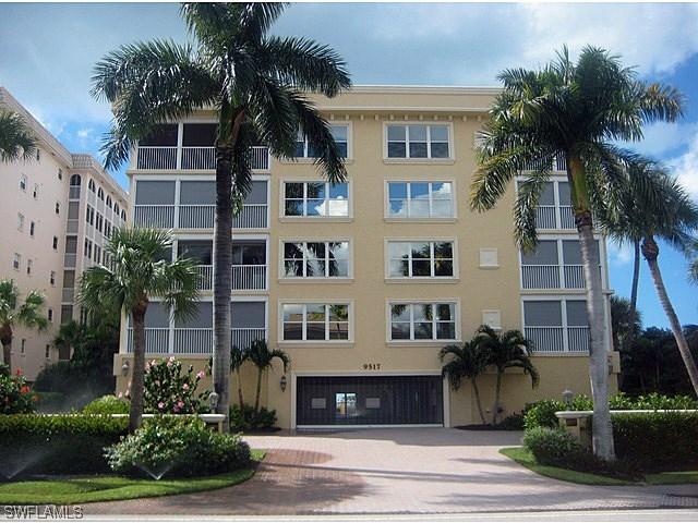 9517 Gulfshore Dr. #303, Naples, FL